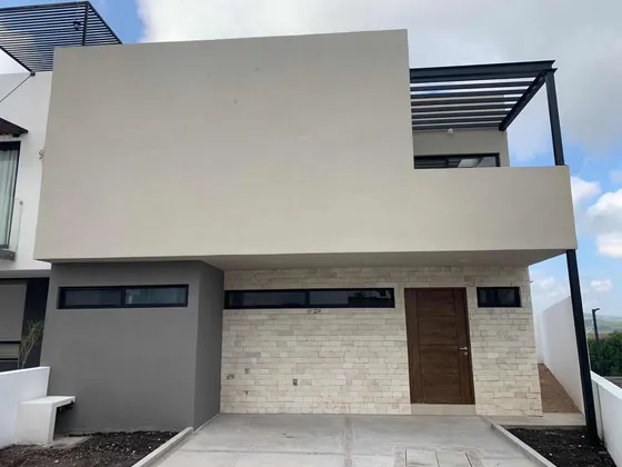 Casa En Venta En El Condado Corregidora