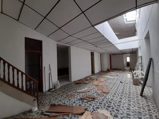 Barrio Nuevo - Casa Y Local Comercial En Venta