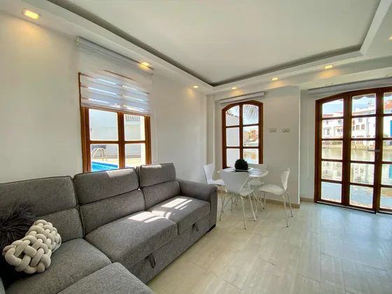 Venta Apartamento Pb Con Muelle Conj. Resd. Pueblo Viejo
