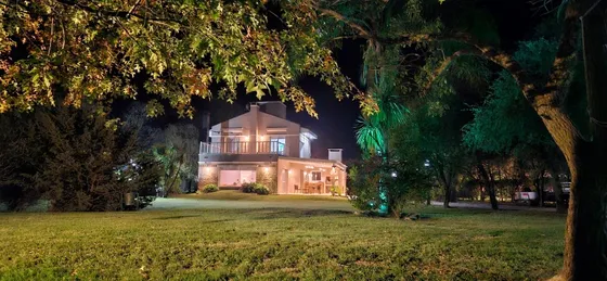 Particular Casa Categoría Golf Country Chascomus Oportunidad Permuta