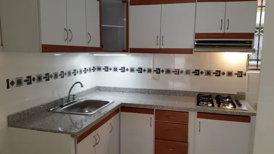 Apto En Venta Sur  Con Garaje Tercer Piso