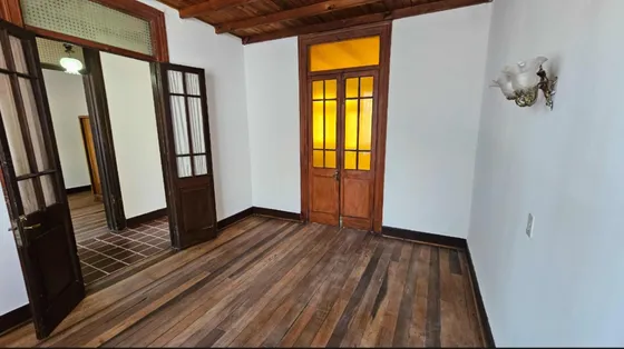 Casona 4 Dormitorios 1 Baño Cocina Amplio Patio