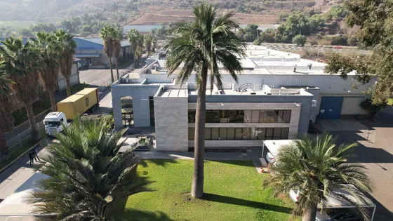 ¡ Increíble Bodega Con Oficinas Amobladas !
