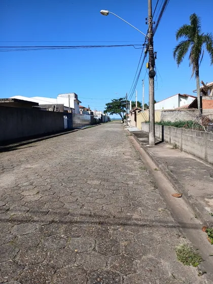Vende Casa Na Praia De Peruibe A 100m Do Mar