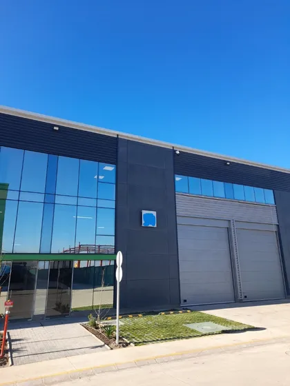 Impecable Bodega Con Oficina Y Seguridad 24/7