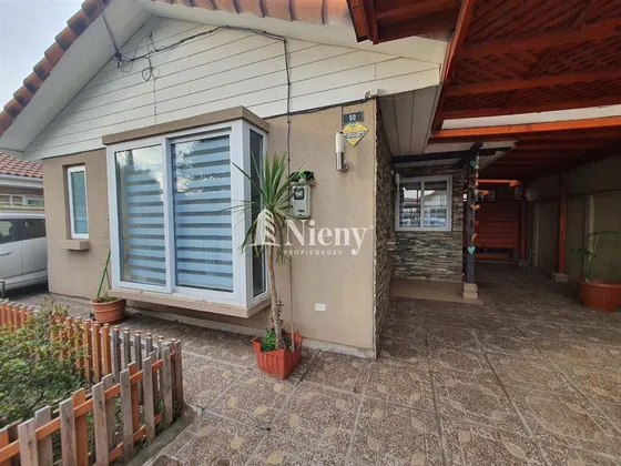 Casa En Venta De 3 Dorm. En Machalí