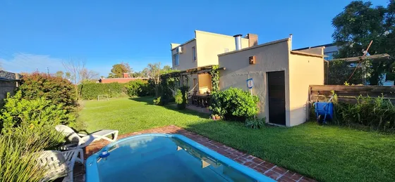 Venta Casa 5 Ambientes Con Piscina - Apto Credito