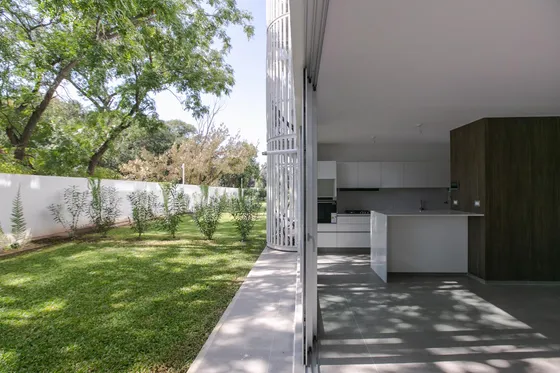 Departamento En  Venta Amoblado En Villa Belgrano 2 Dormitorios En Suite ,2 Cocheras, Patio Y Balcón