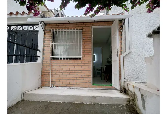 Consultorio Odontologico En Alquiler Valencia Trigal Norte Crr-8990664