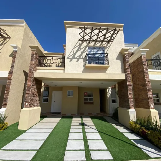 Casa Nueva En Pachuca 3 Recamaras, Con Alberca