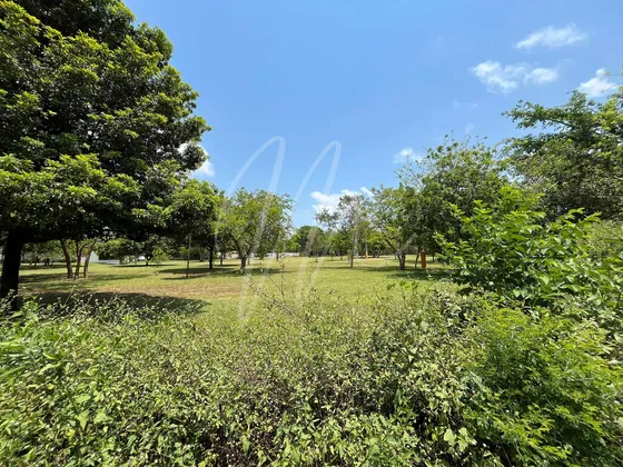 Terreno En Venta Con Proyecto En Lagos Del Sol, Cancun
