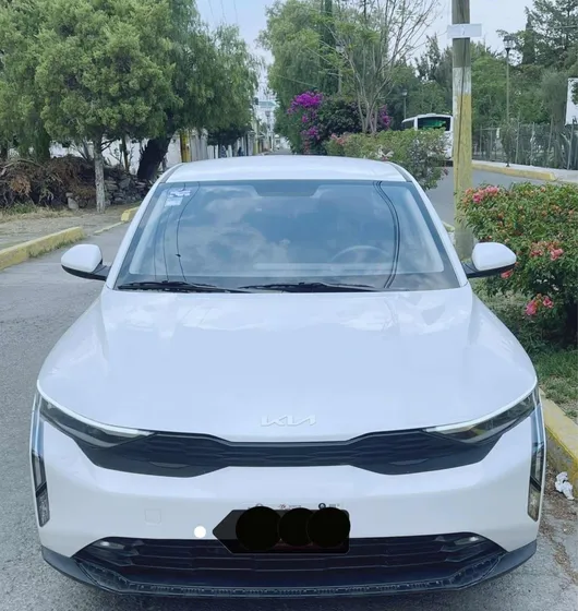 Kia K3 1.6 L Sedan At