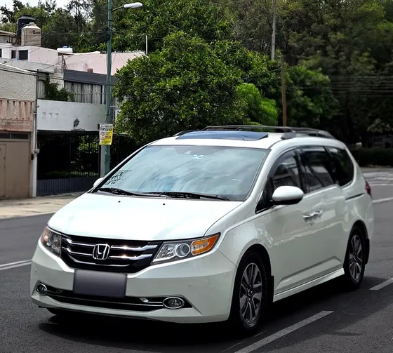 Honda Odyssey Versión Elite Máximo Lujo