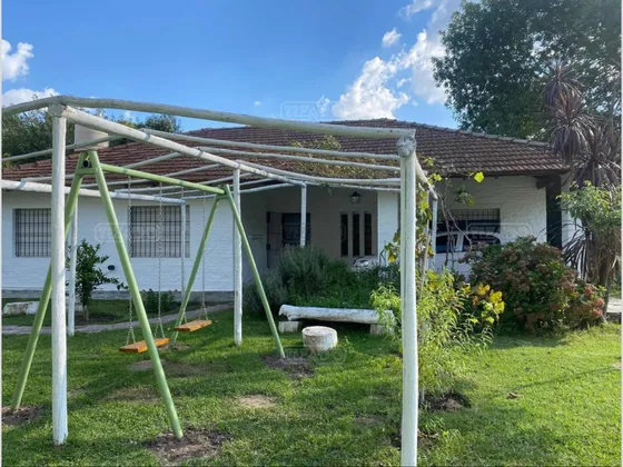 Casa Quinta, Con Pileta, Quincho , Parque Grande, Huerta