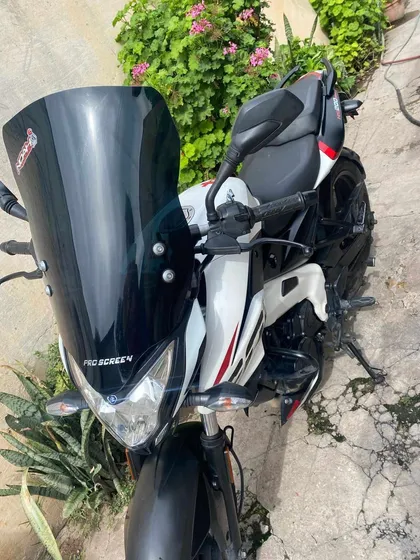 Ns 200