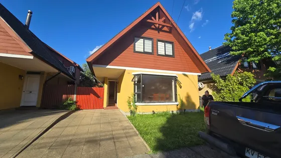 En Venta Hermosa Casa En Condominio El Avellano, Los Angeles