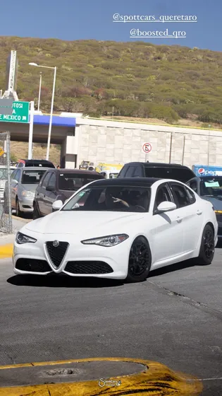 Alfa Romeo Giulia 2.0 Ti At