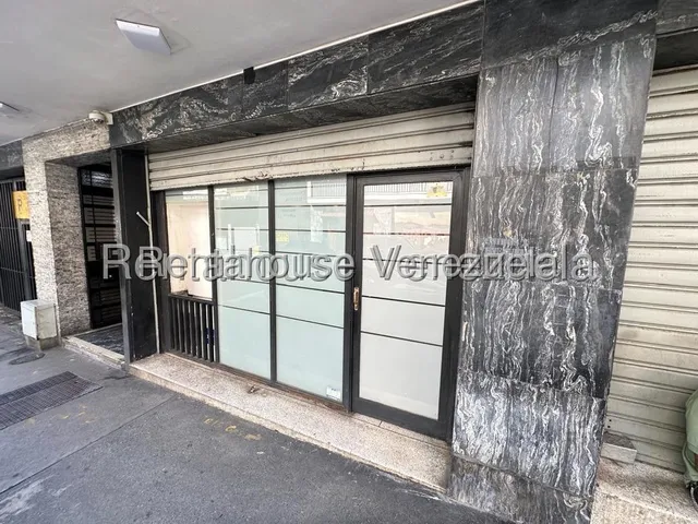 Local Comercial De 33m² En Alquiler En Chacao Calle Bolívar Con 1 Puesto De Estacionamiento