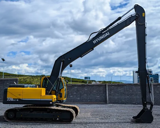 Excavadora Hyundai R220lc-9sb Nueva 2022 Brazo Largo
