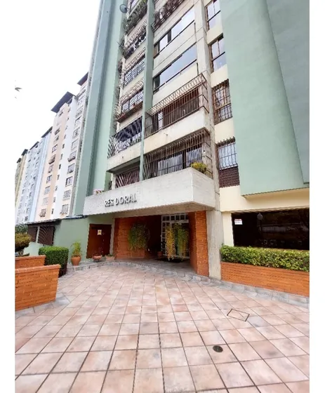 Apartamento En Venta Urb. Las Minas Res. Doral