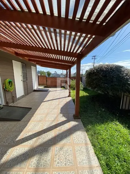 Casa Adaptada Para Consulta Médica En Sector Centenario
