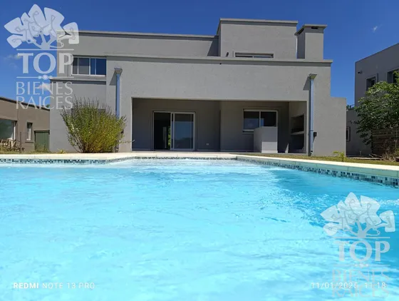 Casa  En Venta Ubicado En El Cantón, Escobar, G.b.a. Zona Norte