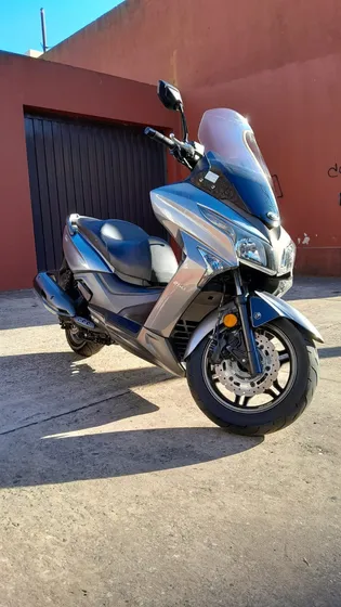 Kymco Xtonw