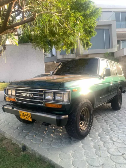 Toyota Land Cruiser 4.0 Fj62