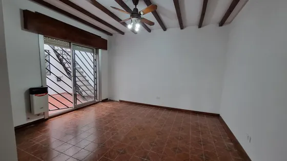 Patio Y Terraza Propios