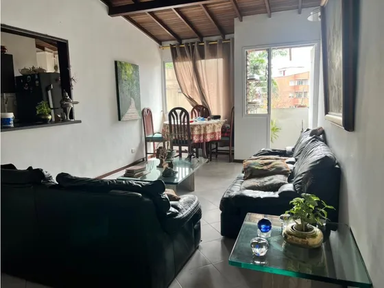 Se Vende Hermoso Apartamento En Laureles