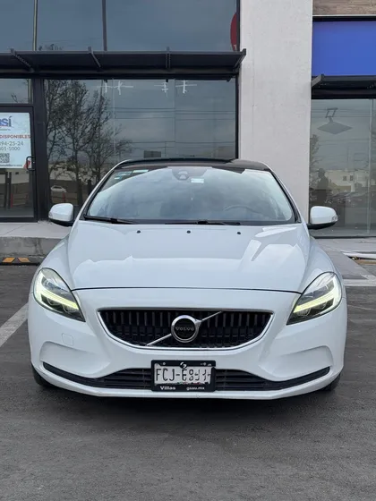 Volvo V40 2.0 R - Design T5 At
