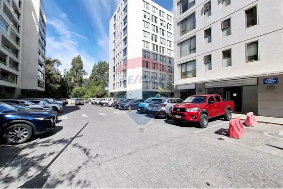 Local Comercial En Sector Cantagallo - Las Condes