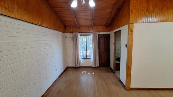 Preciosa Casa Remodelada A Pasos De M, Servicios Y Comercios