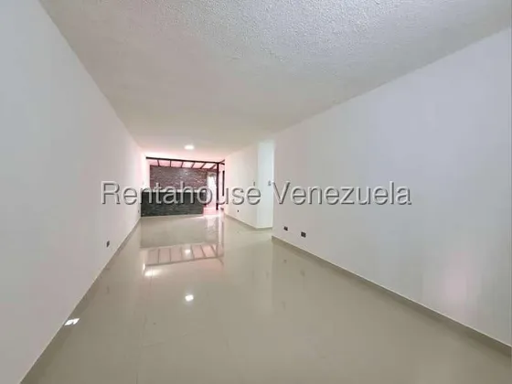 Julian Galindez Vende Apartamento En La Mata Cabudare  #25-19848