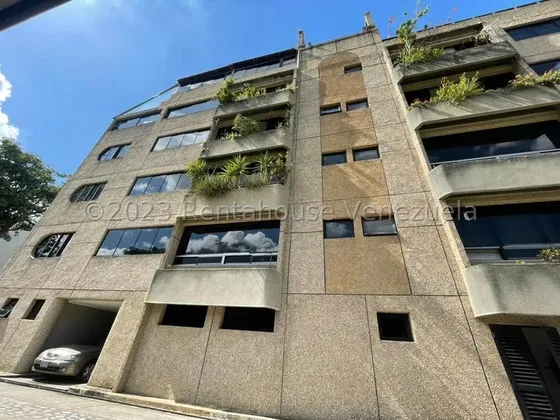 Alquilo Iluminado Y Bello Apartamento En Altamira !!! Esta Impecable, Totalmente Operativo, Listo Para Habitar.!!