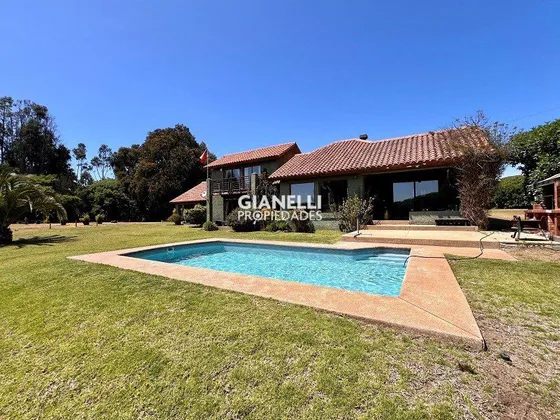 Casa 5d/4b + Servicios + 2 Sala Estar - Mantagua - Ritoque