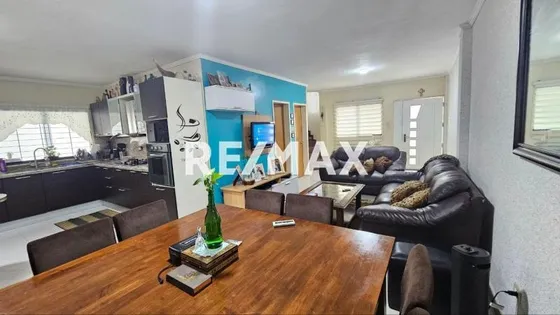 Townhouse Urbanización Amazonas Santa Rita Maracay