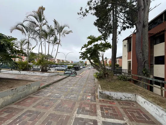 Vendo Apto. De 123 M2, 3h, 2b, 1pe, Ref. 42.000