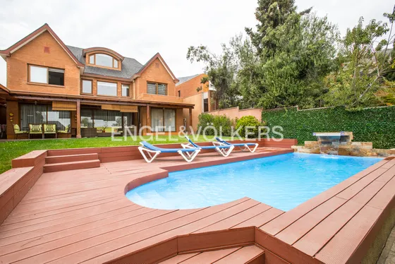 Casa En Venta San Carlos De Apoquindo