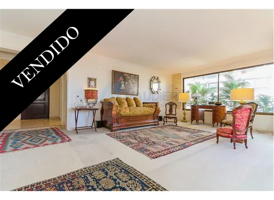 Oportunidad En El Barrio El Golf, Impecable