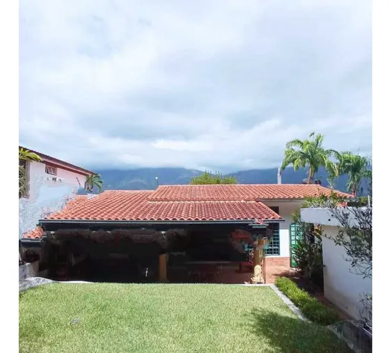 Vendo Casa 250m2 Colinas De Los Ruices 9844