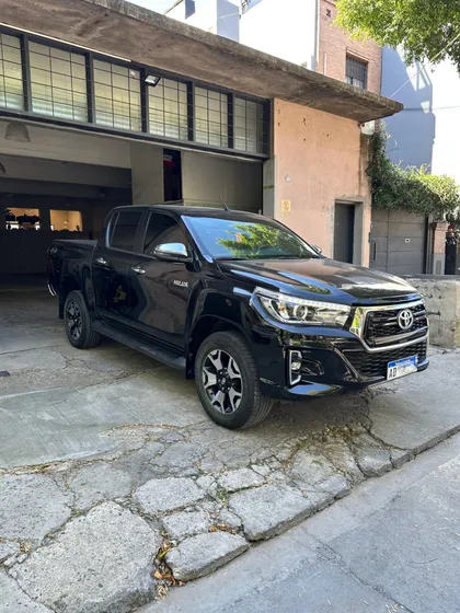 Toyota Hilux 2.8 Cd Srx 177cv 4x4