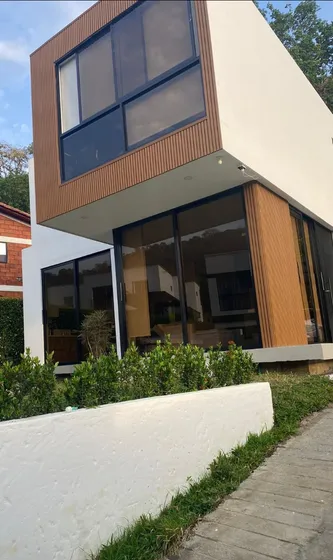 Finca En Condominio Ubicada En Sopetrán  A 500 Metros Del Parque Principal, Zona Muy Tranquila Y De Alta Valorización