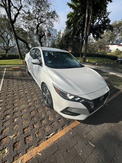 Nissan Sentra 1.8 Advance Cvt