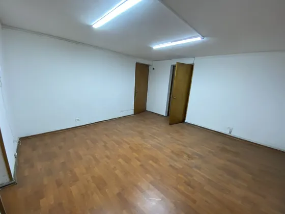 Arriendo Local Comercial / Oficina En Providencia: 75 M2