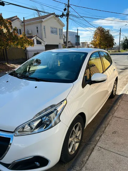 Peugeot 208 Active Puretech 82hp E6