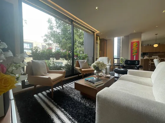 Lujoso Apartamento En Venta  Senior Suites Guaymaral (18493).