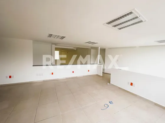 Oficina Comercial En Renta A Dos Niveles Alvaro Obregon