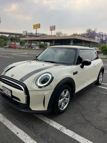 Mini Cooper Essential