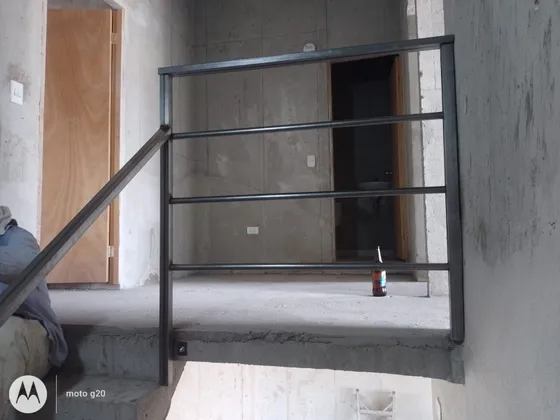 Se Vende Casa De Dos Niveles 